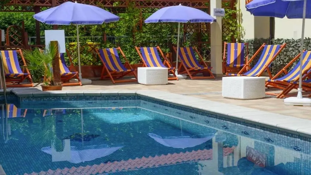 Hotel Adria Nuova 里米尼 3*,